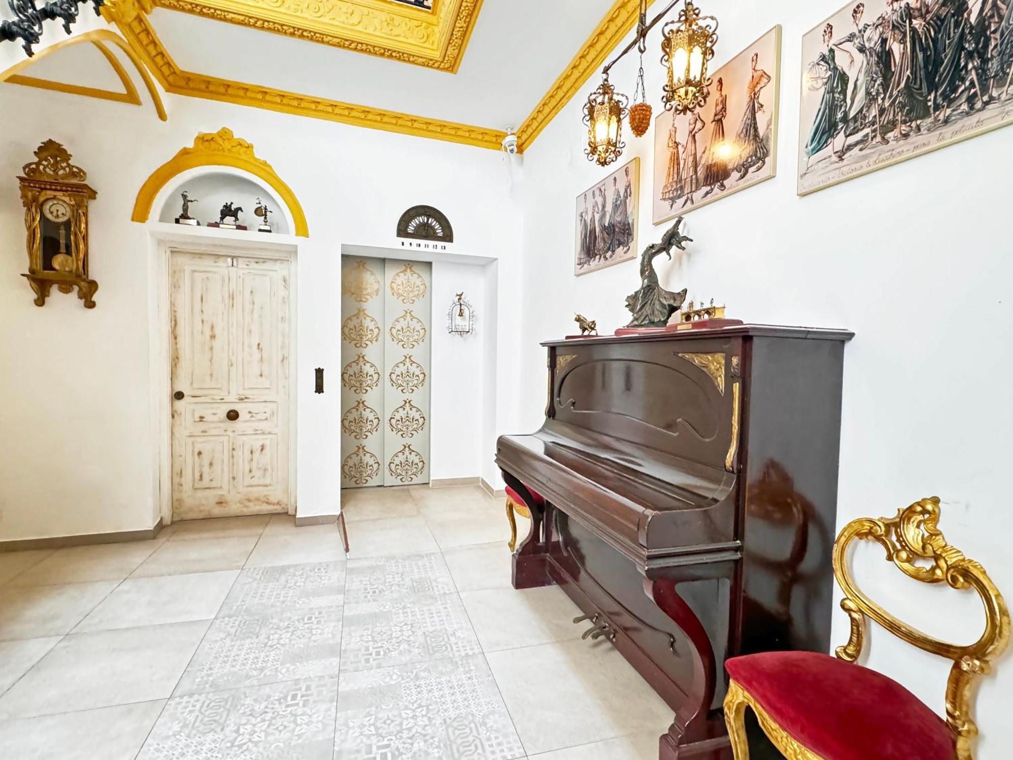 Palace House Hercules - Apartments Seville Exterior photo