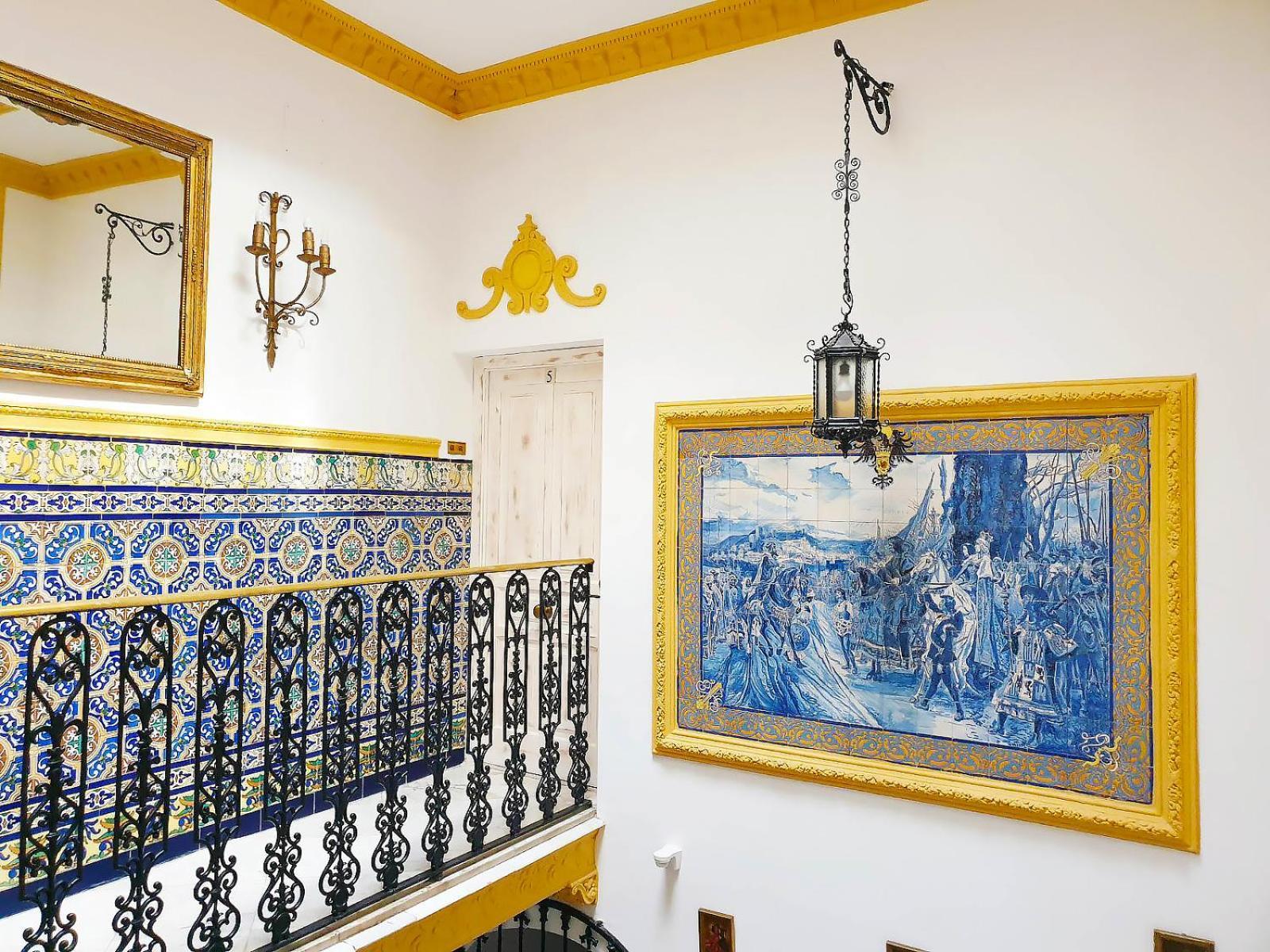 Palace House Hercules - Apartments Seville Exterior photo