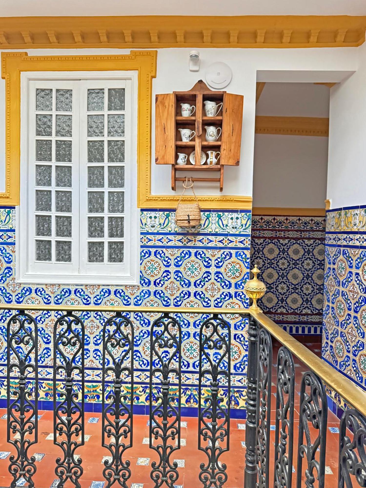 Palace House Hercules - Apartments Seville Exterior photo